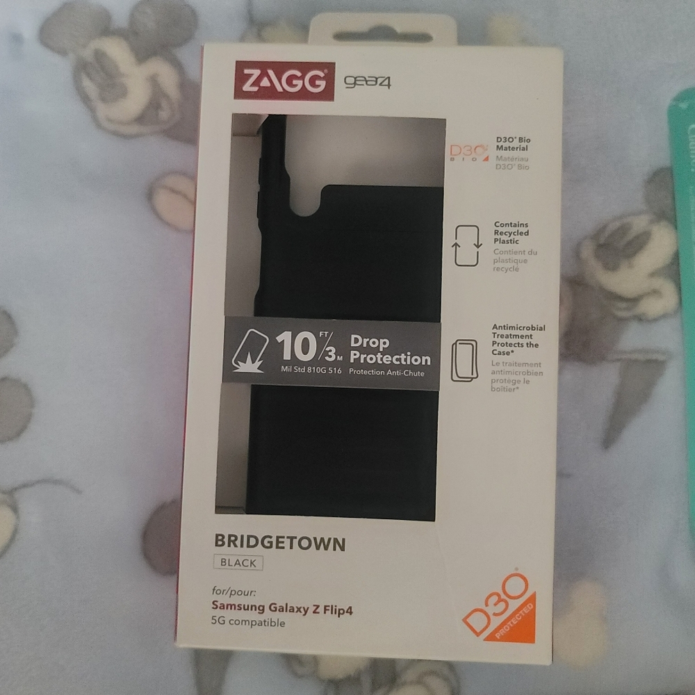 New ZAGG Gear4 Black Phone Case for Samsung Galaxy Z Flip4